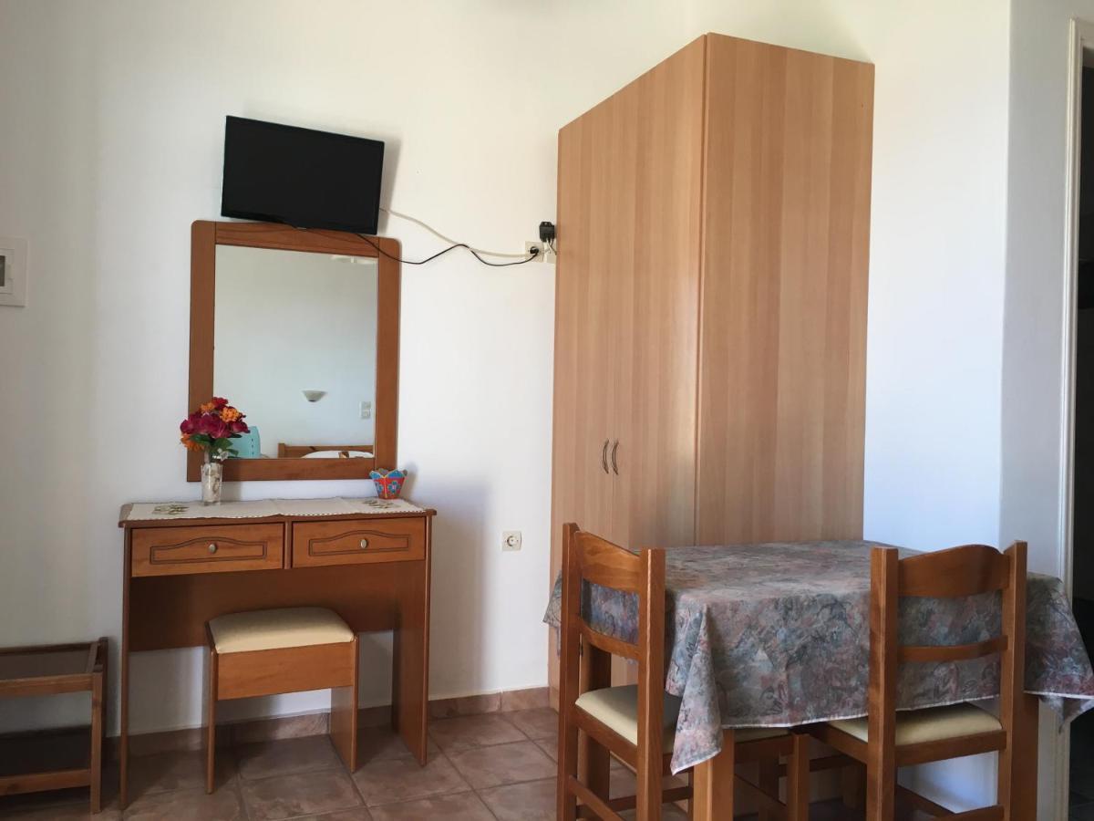 Eugenia Travasarou Sea View Appartments Diakofti ภายนอก รูปภาพ