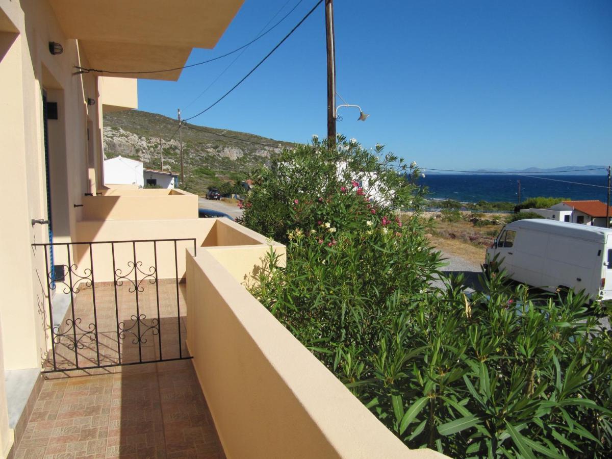 Eugenia Travasarou Sea View Appartments Diakofti ภายนอก รูปภาพ